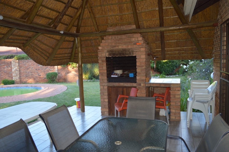 6 Bedroom Property for Sale in Doringkruin North West